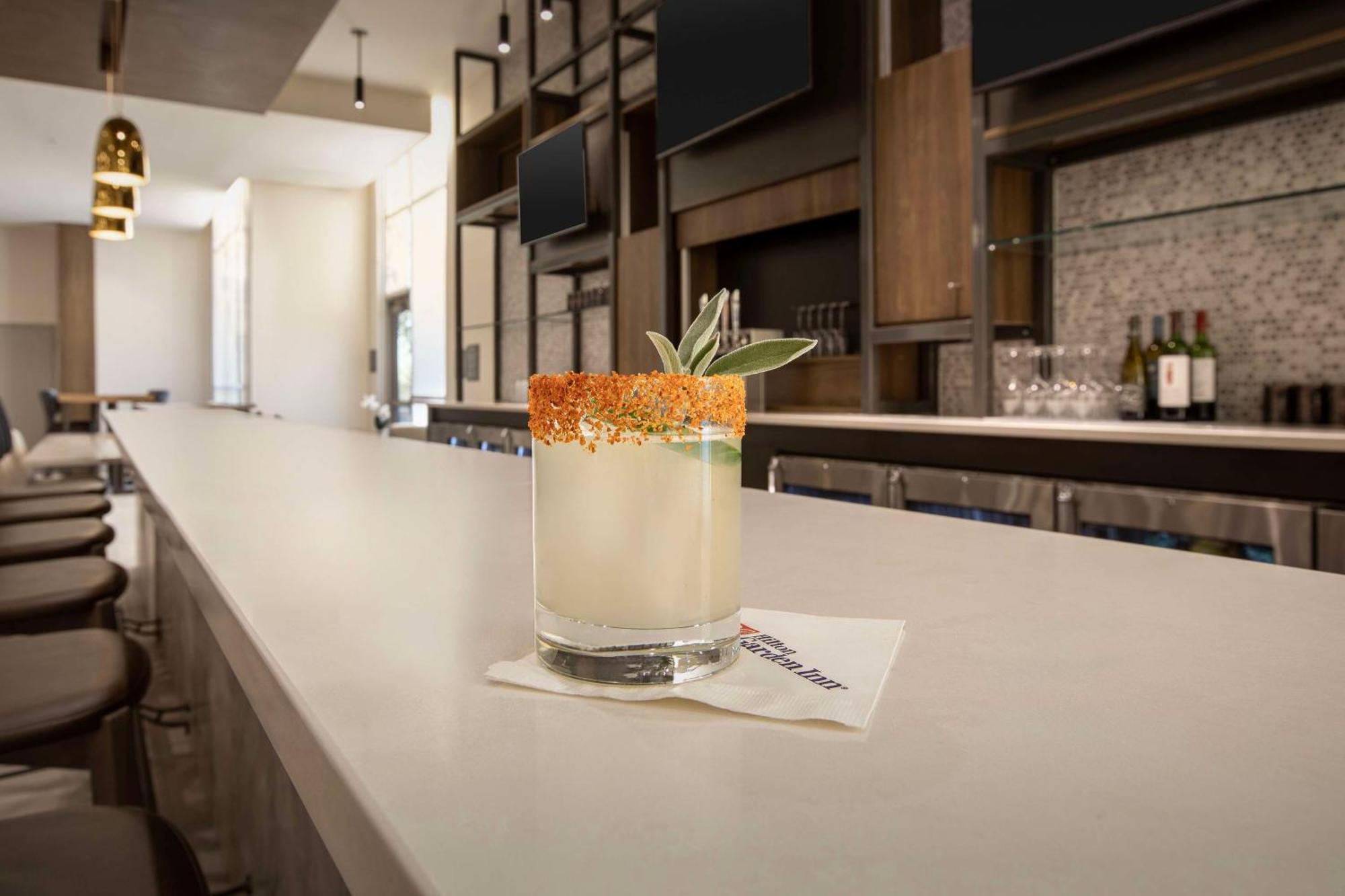 Hilton Garden Inn Denver Airport Tower Road Екстериор снимка